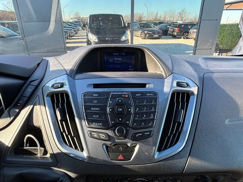 Ford Transit Custom 2.2D/155K.C/9 МЕСТА/KOЖА/ПОДГРЕВ/ТЕГЛИЧ/БЕЛГИЯ, снимка 14 - Бусове и автобуси - 52923050