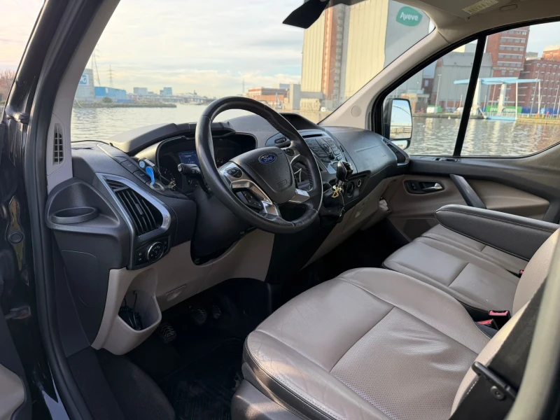 Ford Transit Custom 2.2D/155K.C/9 МЕСТА/KOЖА/ПОДГРЕВ/ТЕГЛИЧ/БЕЛГИЯ, снимка 8 - Бусове и автобуси - 52923050
