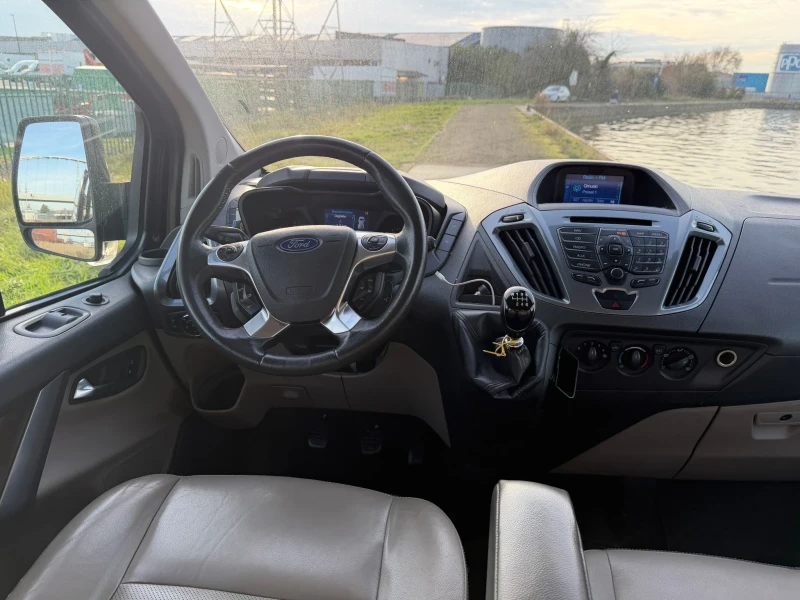 Ford Transit Custom 2.2D/155K.C/9 МЕСТА/KOЖА/ПОДГРЕВ/ТЕГЛИЧ/БЕЛГИЯ, снимка 6 - Бусове и автобуси - 52923050