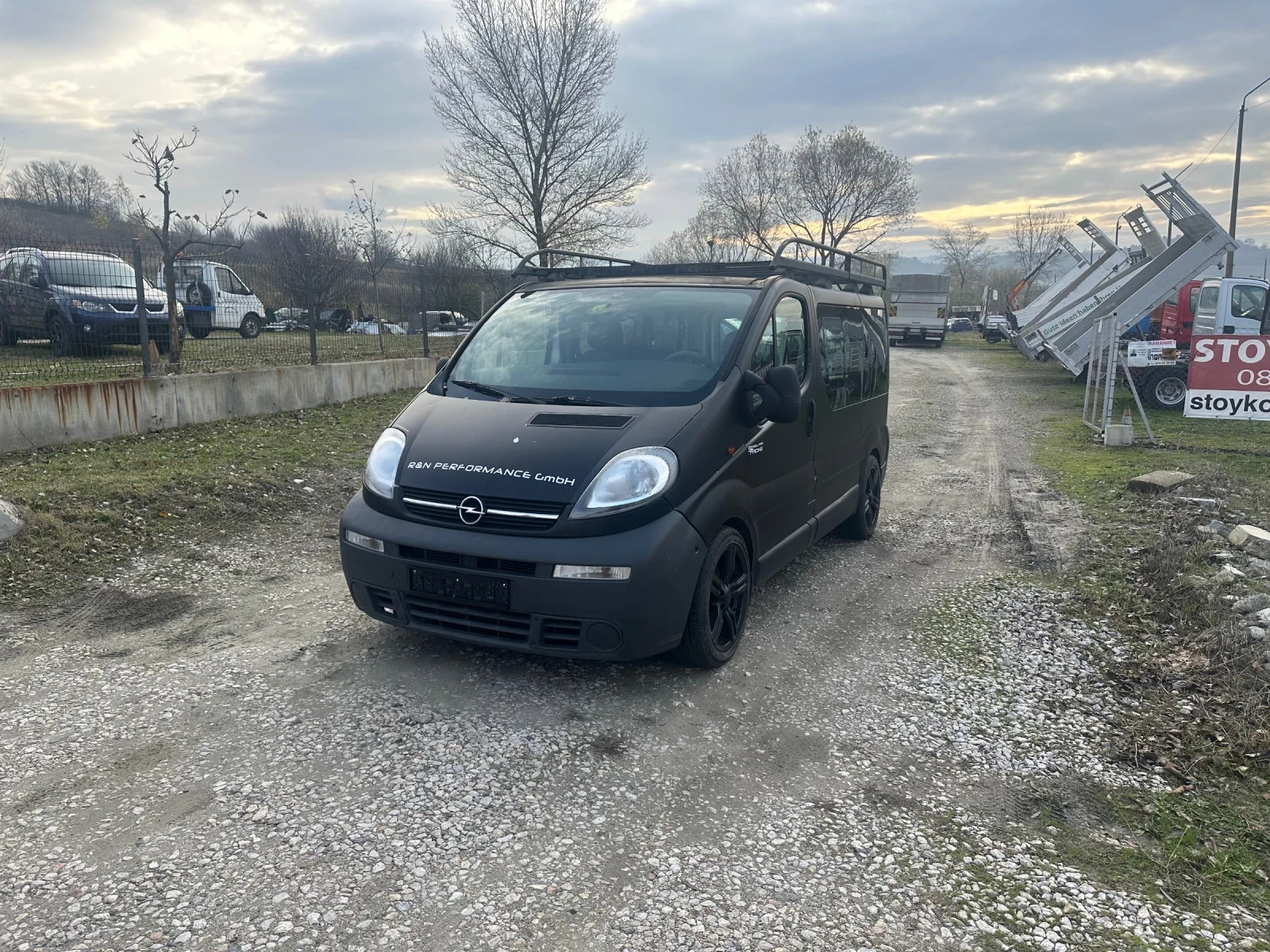 Opel Vivaro 2.5 - изображение 2
