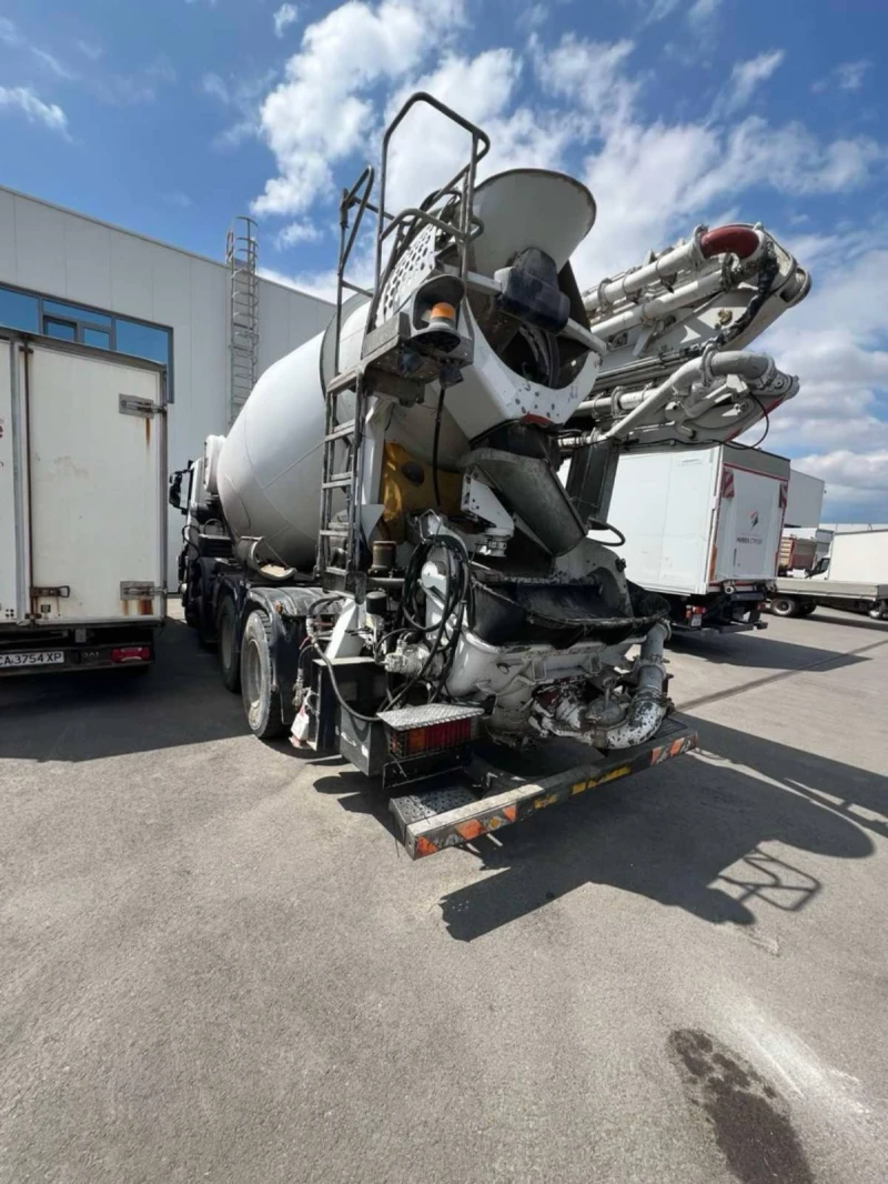 Бетон помпа Iveco Trakker 500 MK32, 808 , снимка 2 - Индустриална техника - 51990392