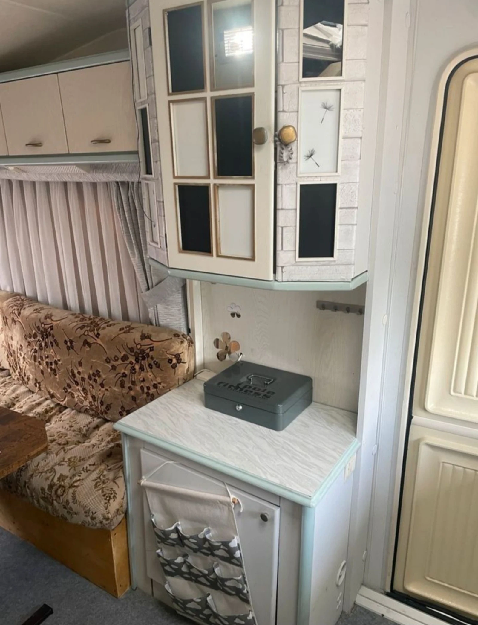 Каравана Hobby 350 - изображение 10