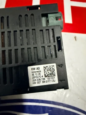 2G6035736 USB конектор VW T-ROC 2020 2G6.035.736 HW:007 SW:0317, снимка 3
