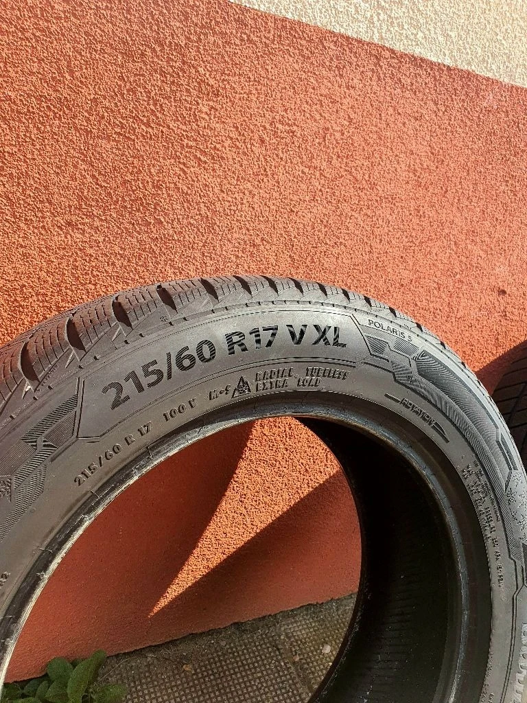 Гуми Зимни 215/60R17, снимка 4 - Гуми и джанти - 40790717