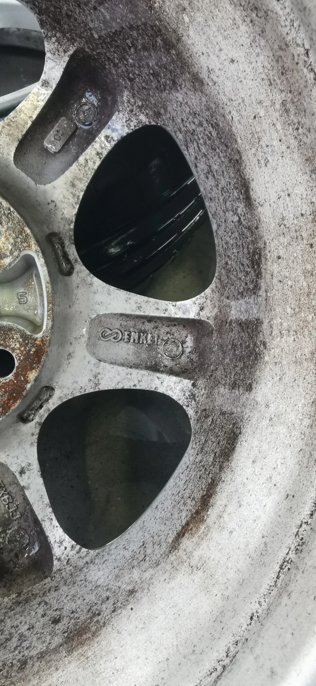 ���� � ������ 185/65R15 �� Mazda | Mobile.bg � ����������� 6