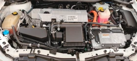 Toyota Auris 1.8 HYBRID-136к.с/НАВИГАЦИЯ/КЛИМАТРОНИК/КАМЕРА!!! , снимка 17