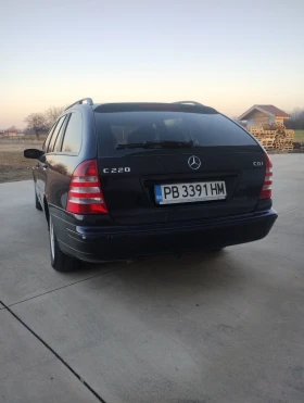 Mercedes-Benz C 220, снимка 3