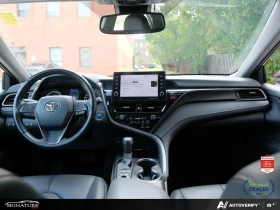 Toyota Camry SE Upgrade No Accident Sunroof Carplay BSM | Mobile.bg � ����� ������ 17