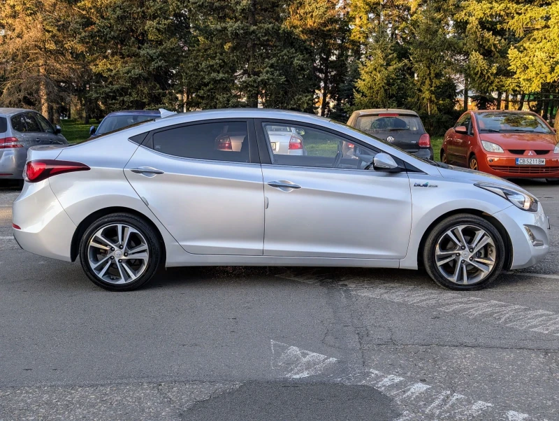 Hyundai Elantra BlueDrive Diesel/ Automatic, снимка 7 - Автомобили и джипове - 47863221