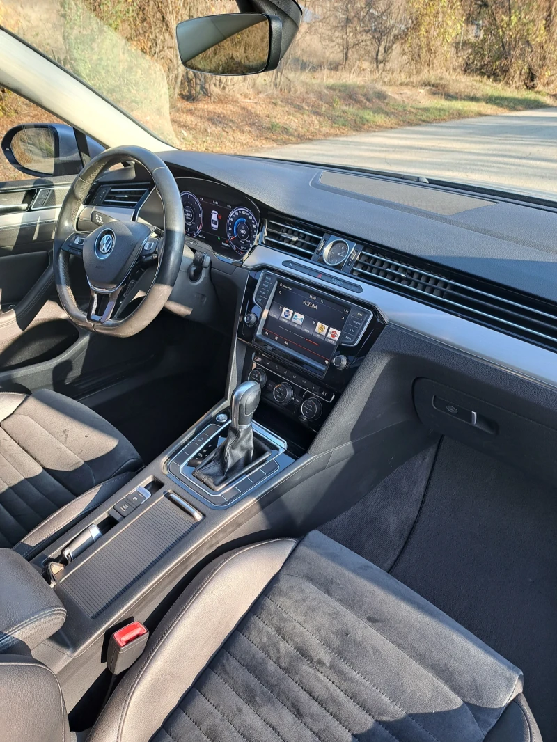 VW Passat 2.0 tdi* DIGITAL* FULL LED* DSG, снимка 12 - Автомобили и джипове - 48057137