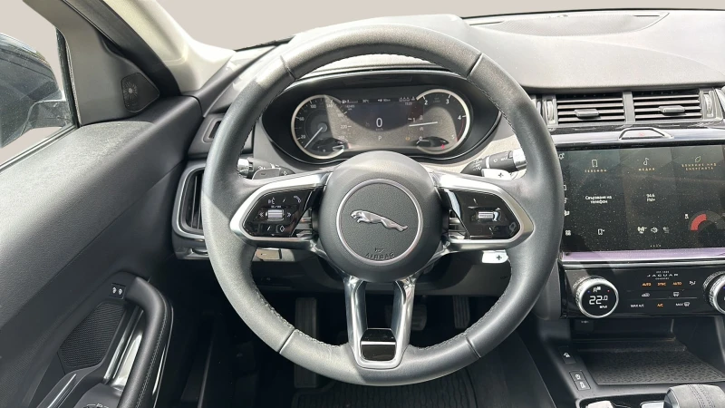 Jaguar E-pace 2.0D, снимка 9 - Автомобили и джипове - 48093294