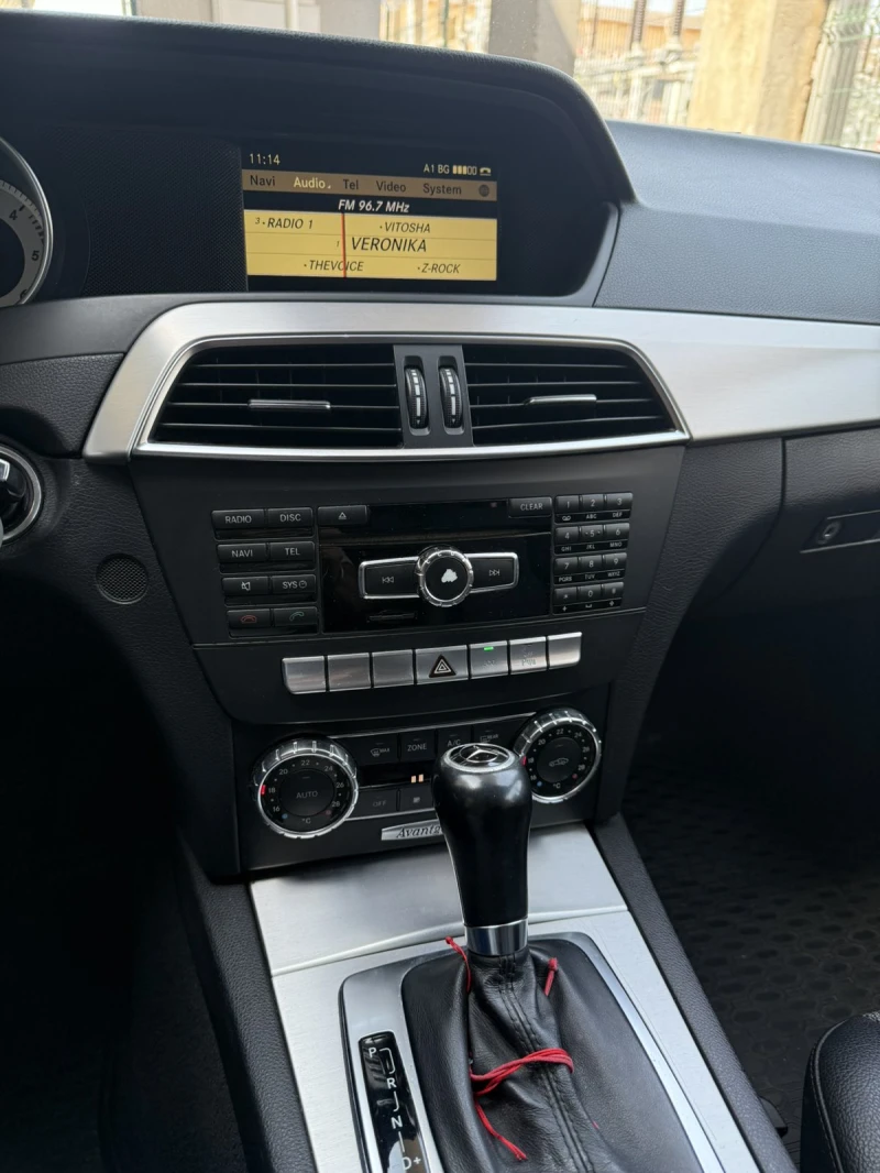 Mercedes-Benz C 220, снимка 6 - Автомобили и джипове - 51157552