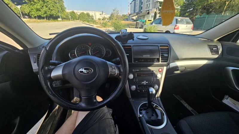 Subaru Legacy 2.0 i 4x4, снимка 6 - Автомобили и джипове - 51599817