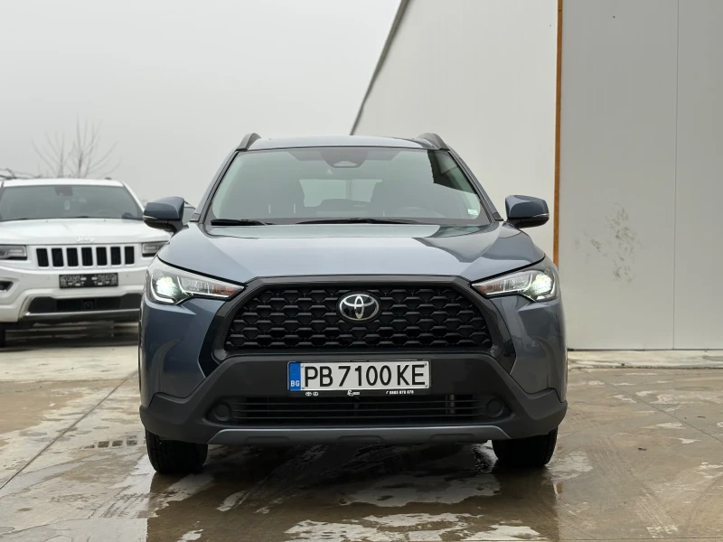Toyota Corolla Cross 2.0i 4x4* 29000км* Distronik* CarPlay* EURO6C* , снимка 3 - Автомобили и джипове - 53279774