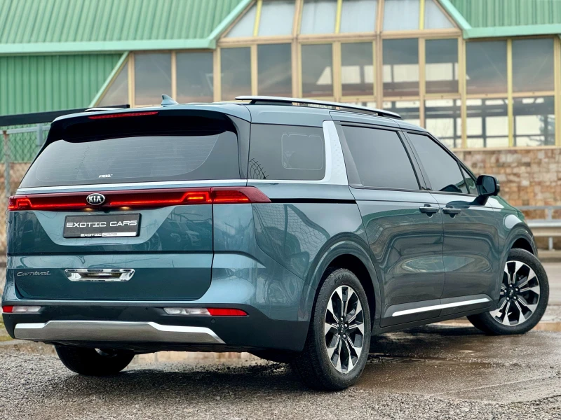 Kia Carnival 2.2 CRDi ! 8 + 1 ! Signature !, снимка 4 - Автомобили и джипове - 53470138