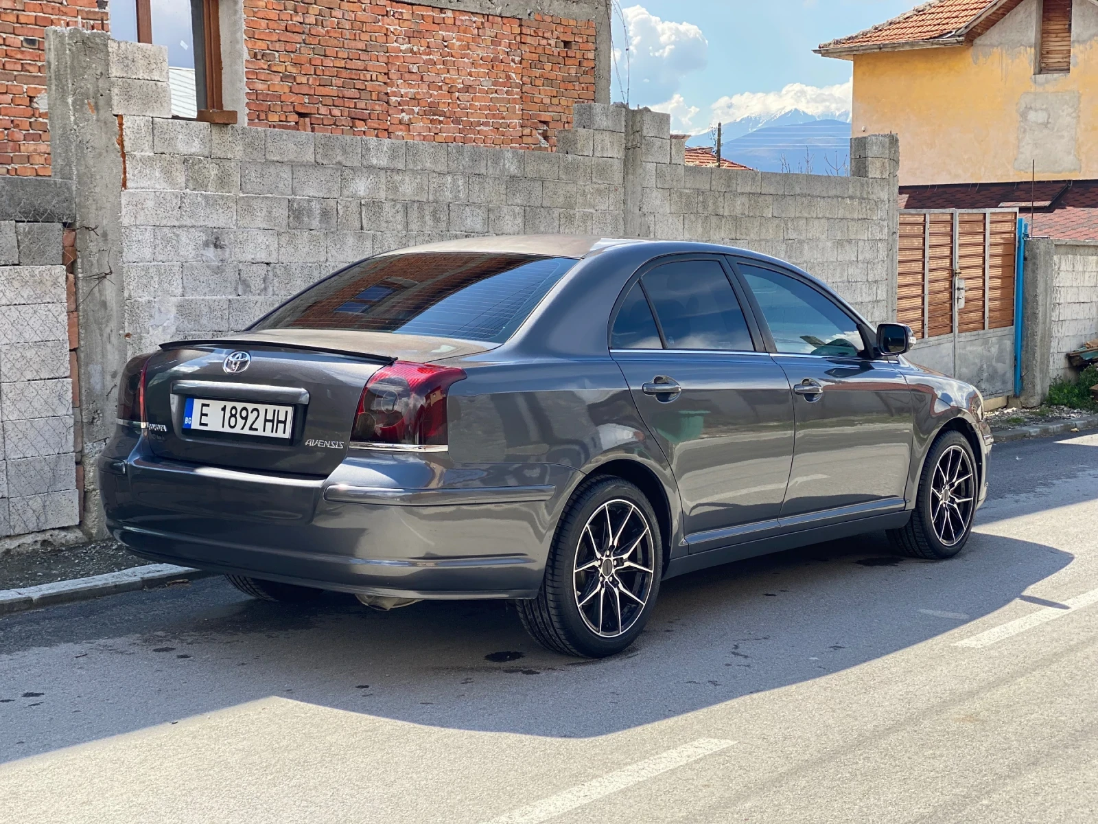 Toyota Avensis 2.0 D4D - изображение 8