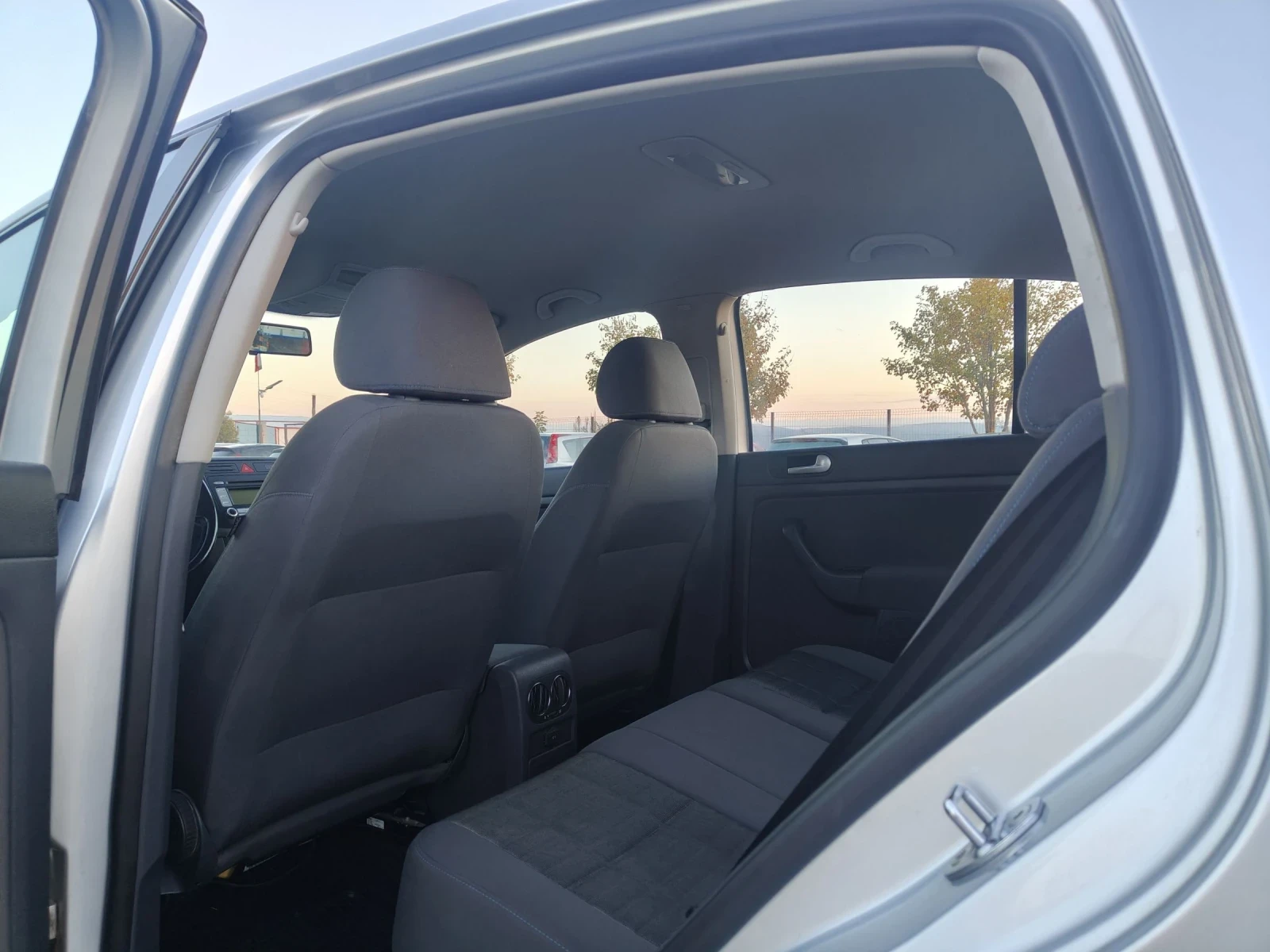 VW Golf Plus 1.6i 102 TOUR  | Mobile.bg   15