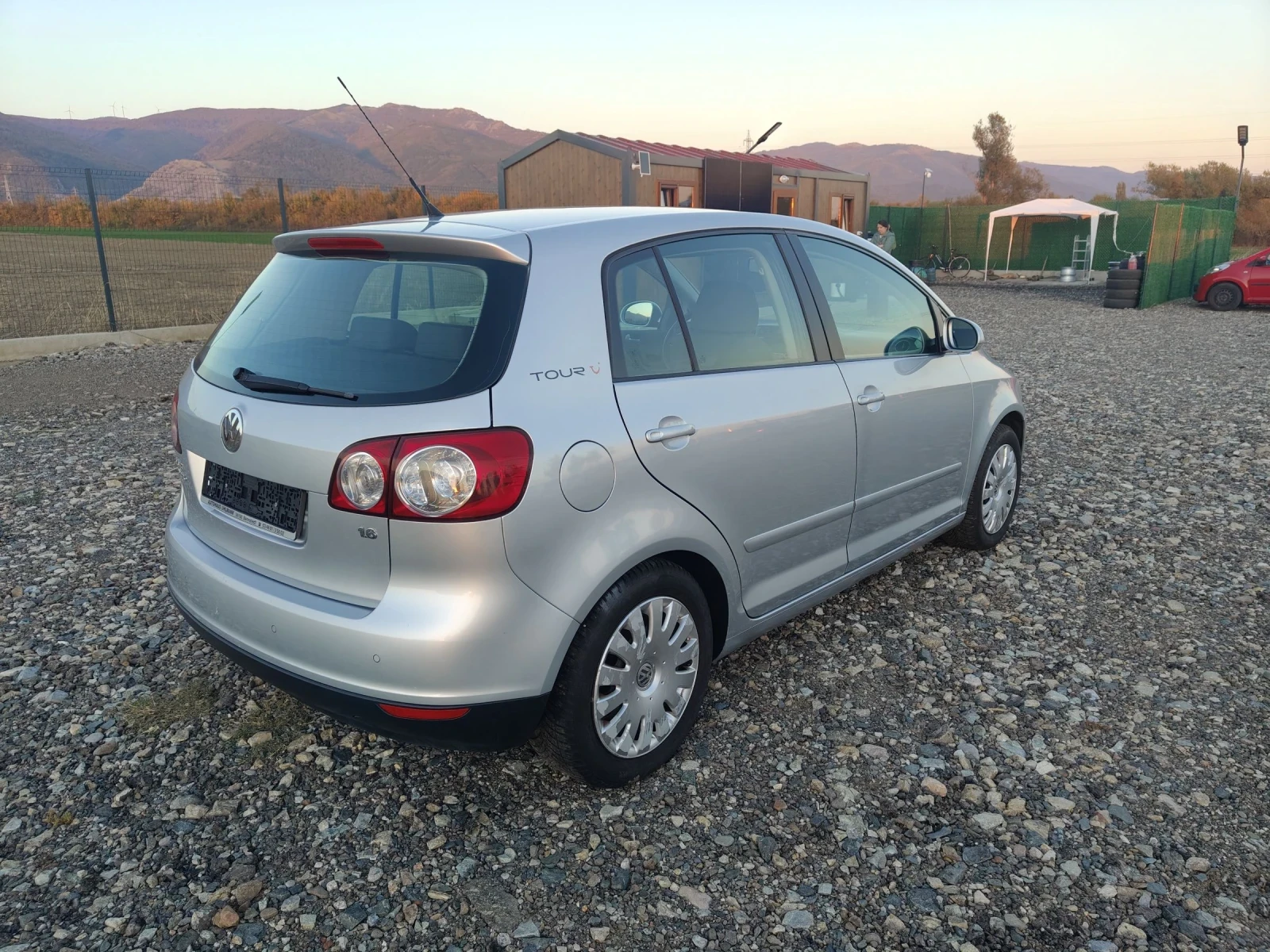 VW Golf Plus 1.6i 102 TOUR  - изображение 7