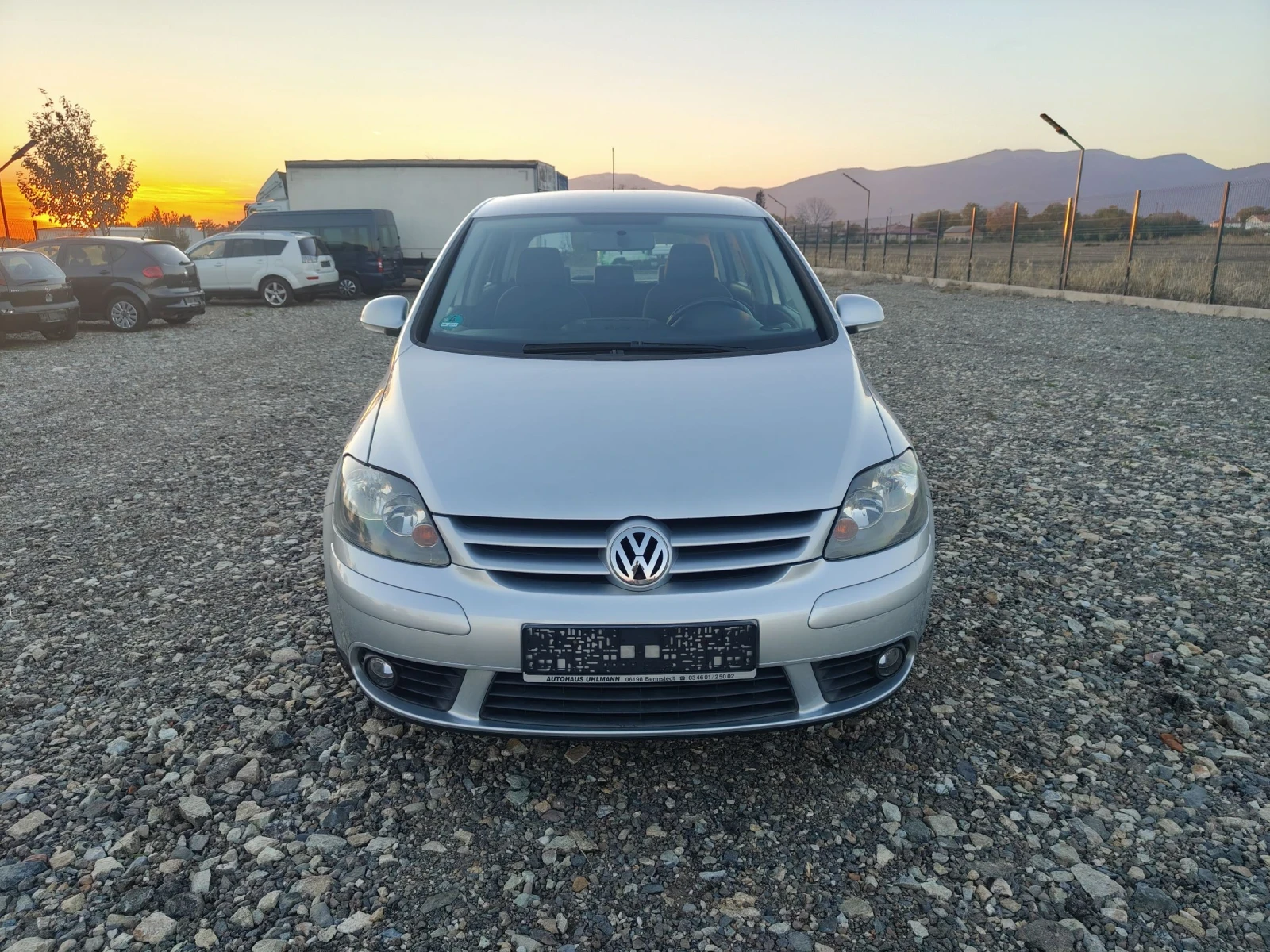 VW Golf Plus 1.6i 102 TOUR  - изображение 2