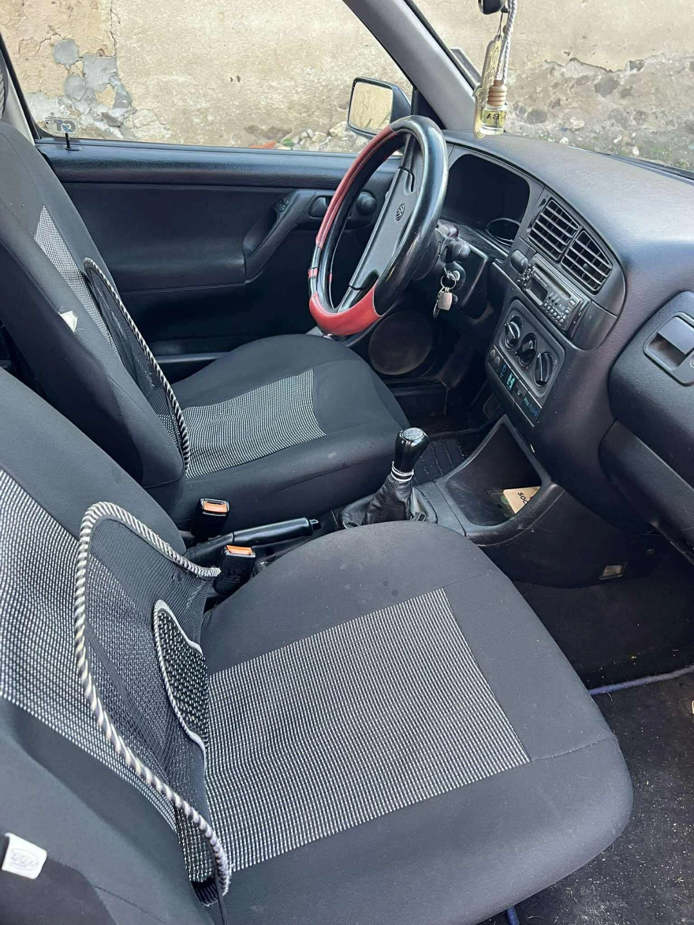 VW Golf | Mobile.bg   10