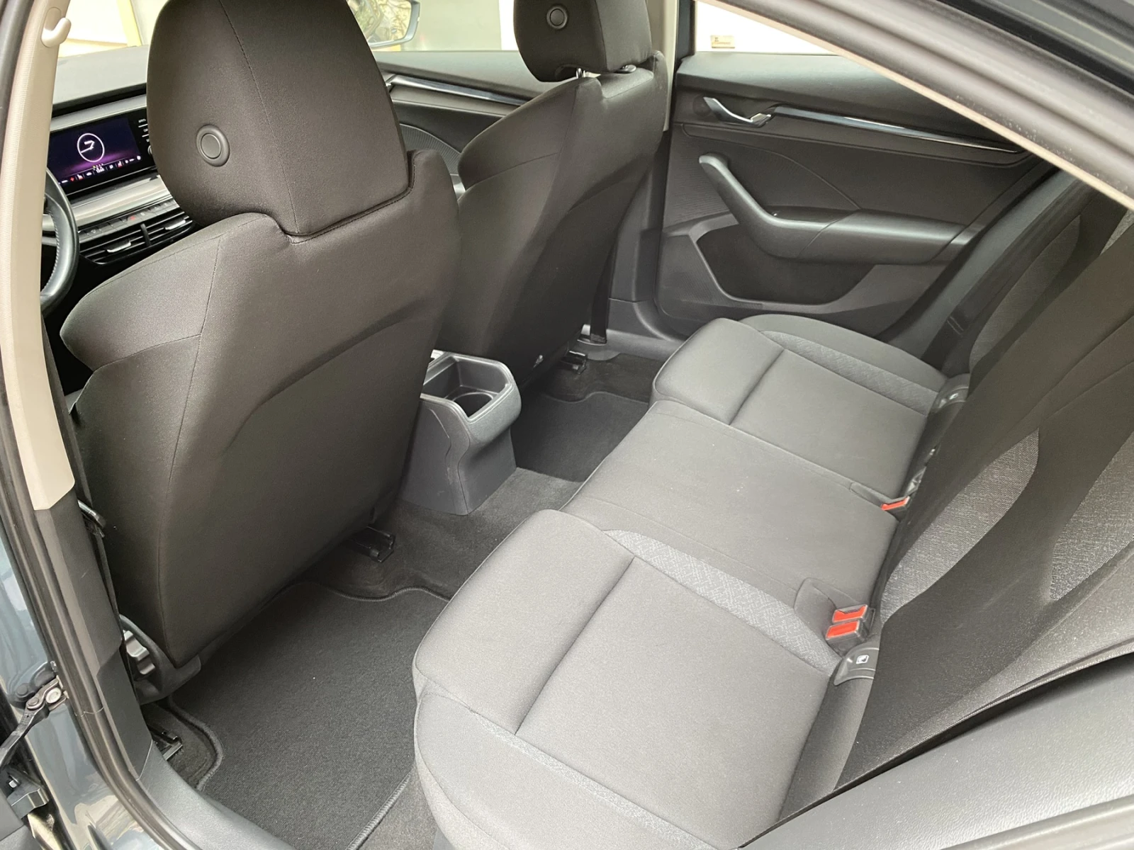 Skoda Octavia 2.0 TDI / Налична!, снимка 12 - Автомобили и джипове - 53407335