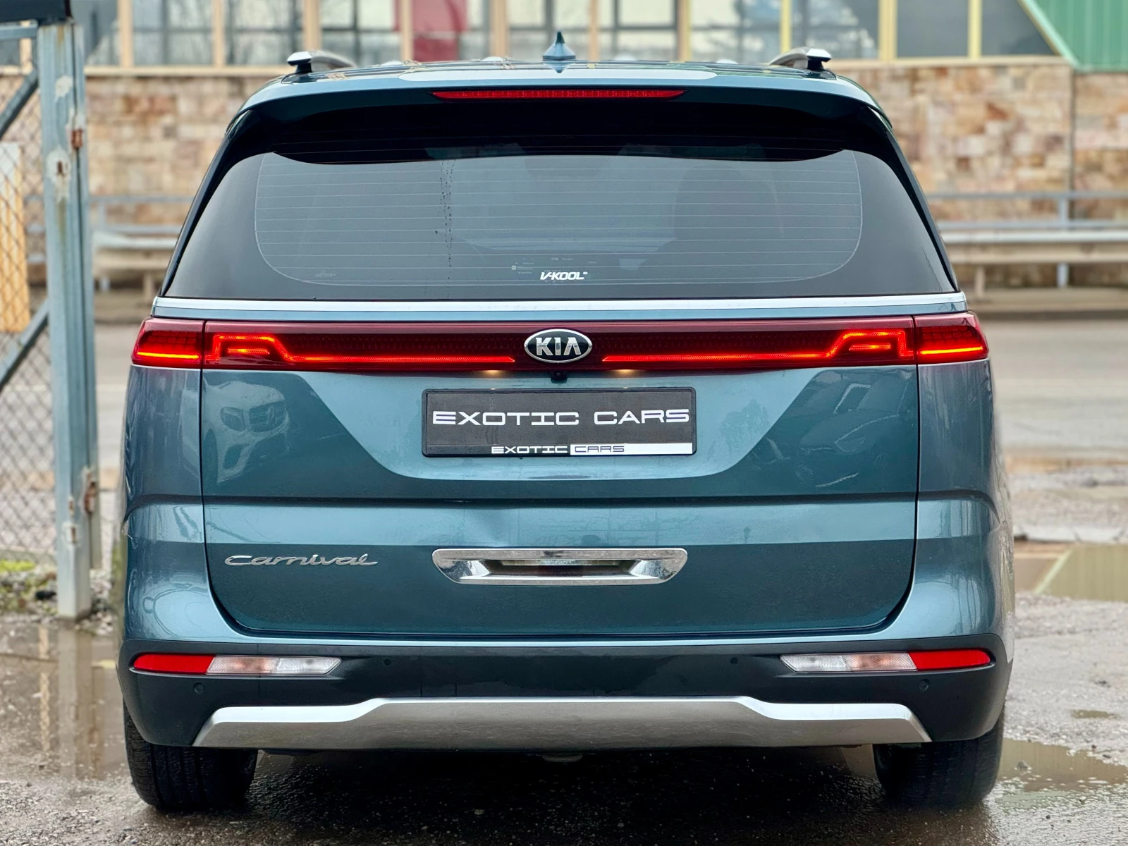 Kia Carnival 2.2 CRDi ! 8 + 1 ! Signature ! - изображение 5