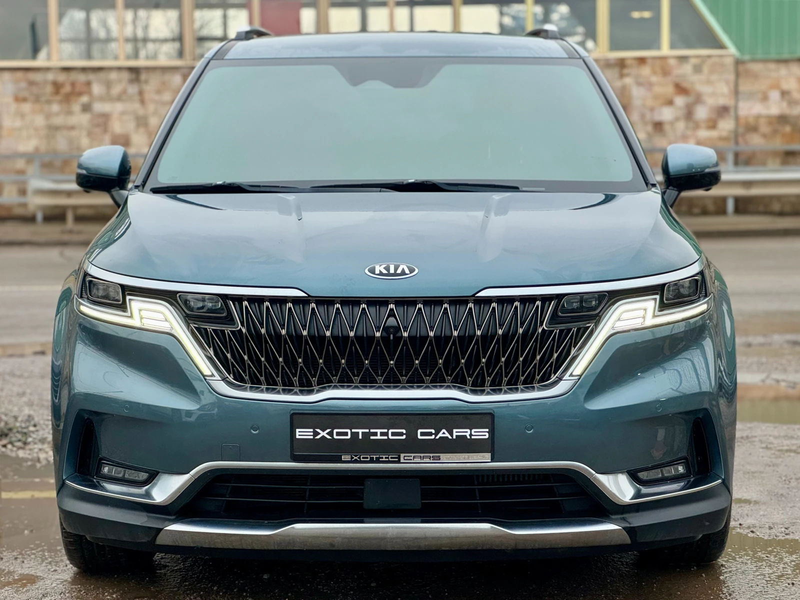 Kia Carnival 2.2 CRDi ! 8 + 1 ! Signature ! - изображение 2