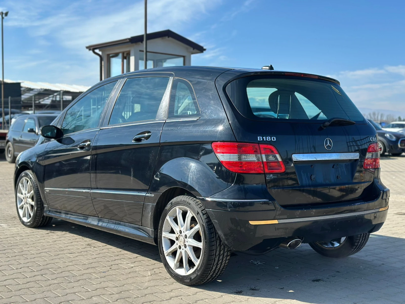 Mercedes-Benz B 180 / 2.0D / SPORT / - изображение 3