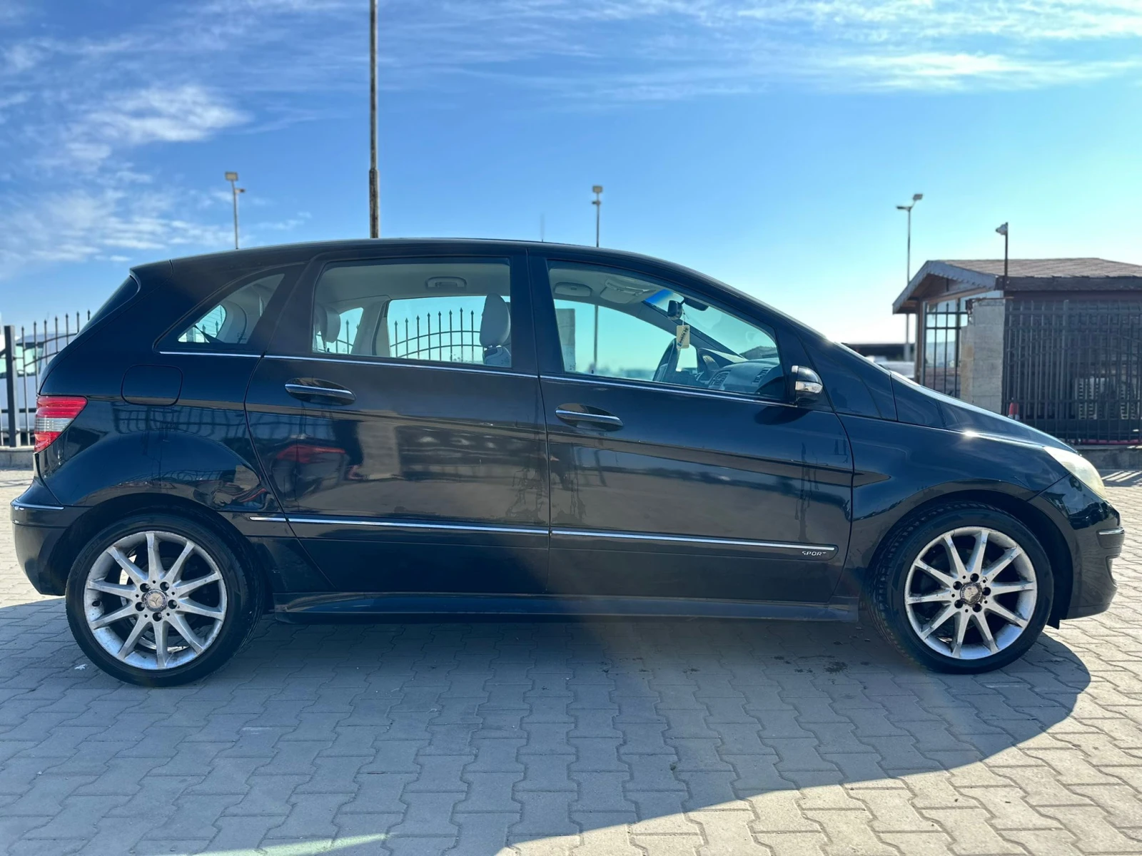 Mercedes-Benz B 180 / 2.0D / SPORT / - изображение 6