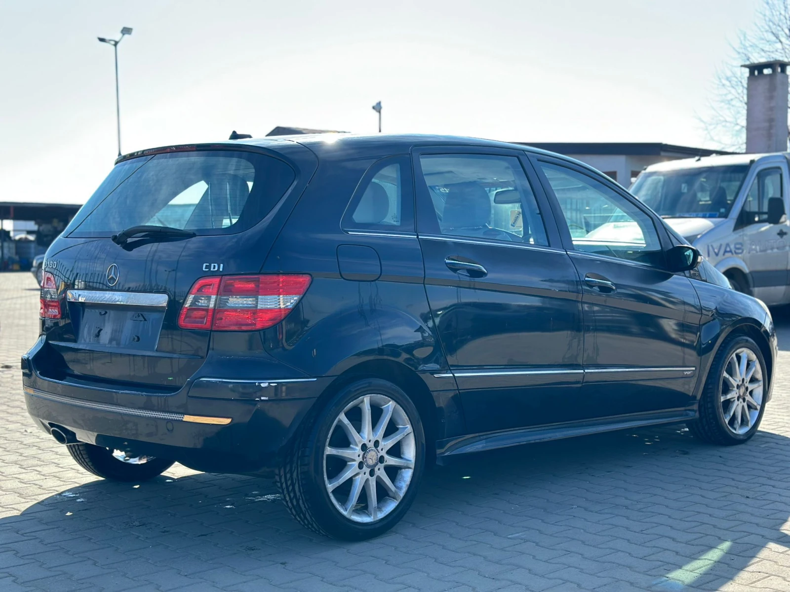 Mercedes-Benz B 180 / 2.0D / SPORT / - изображение 5
