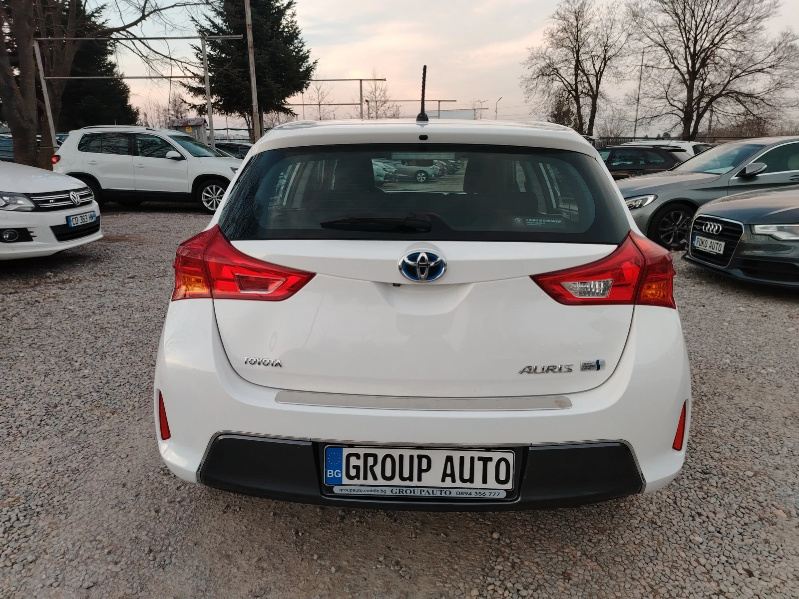 Toyota Auris 1.8 HYBRID-136к.с/НАВИГАЦИЯ/КЛИМАТРОНИК/КАМЕРА!!! , снимка 6 - Автомобили и джипове - 53712336
