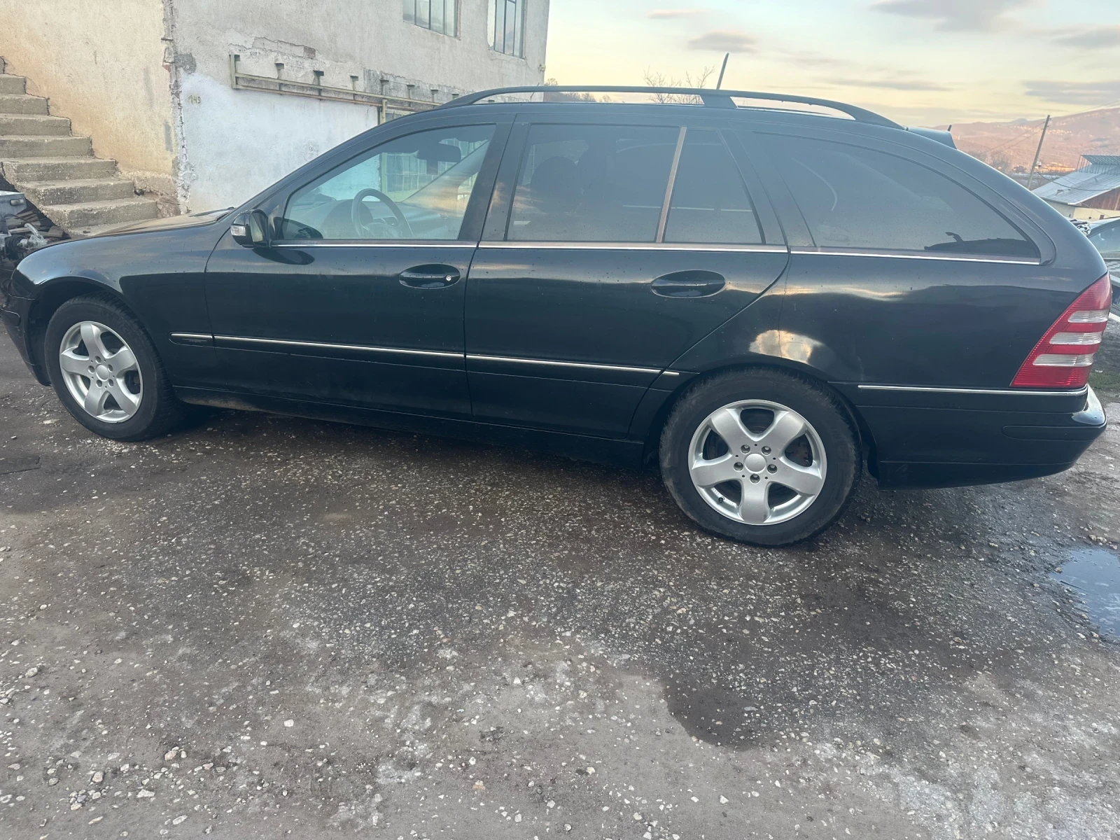 Mercedes-Benz C 220 2.2СДИ, 150к.с, 2006г, с регистрация, снимка 5 - Автомобили и джипове - 53797444