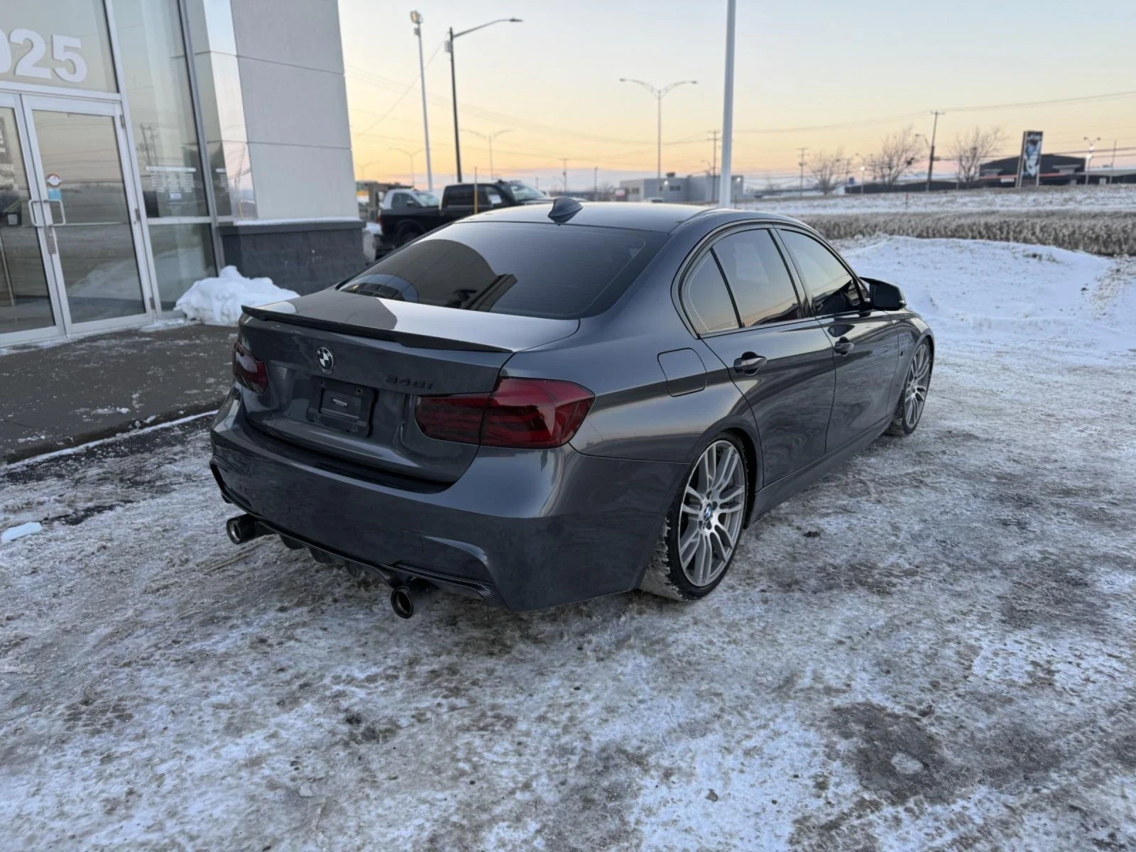 BMW 340 i xDrive * M * АвтоКредит * (Цена до БГ), снимка 4 - Автомобили и джипове - 53890800