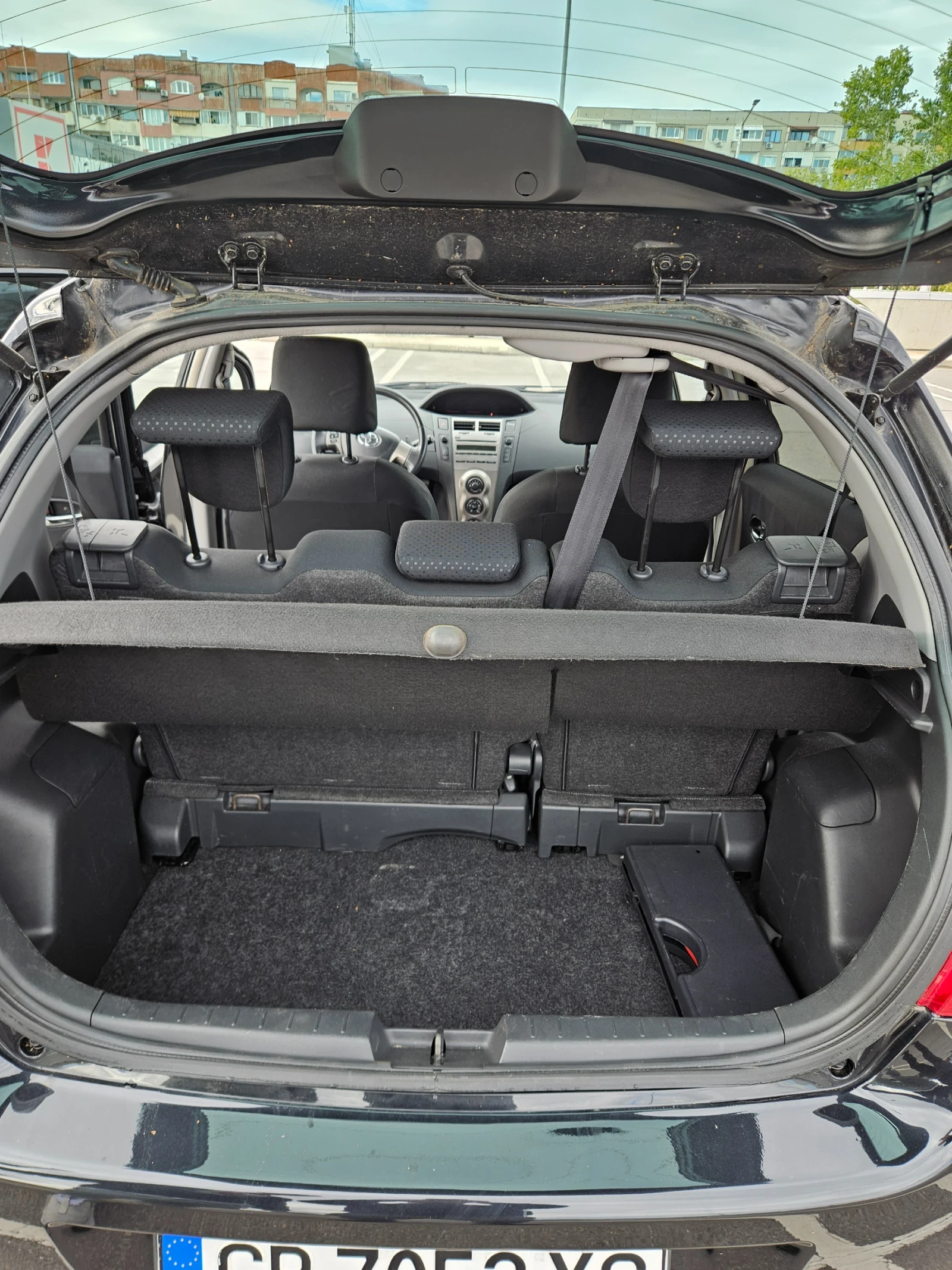 Toyota Yaris, снимка 12 - Автомобили и джипове - 53912966