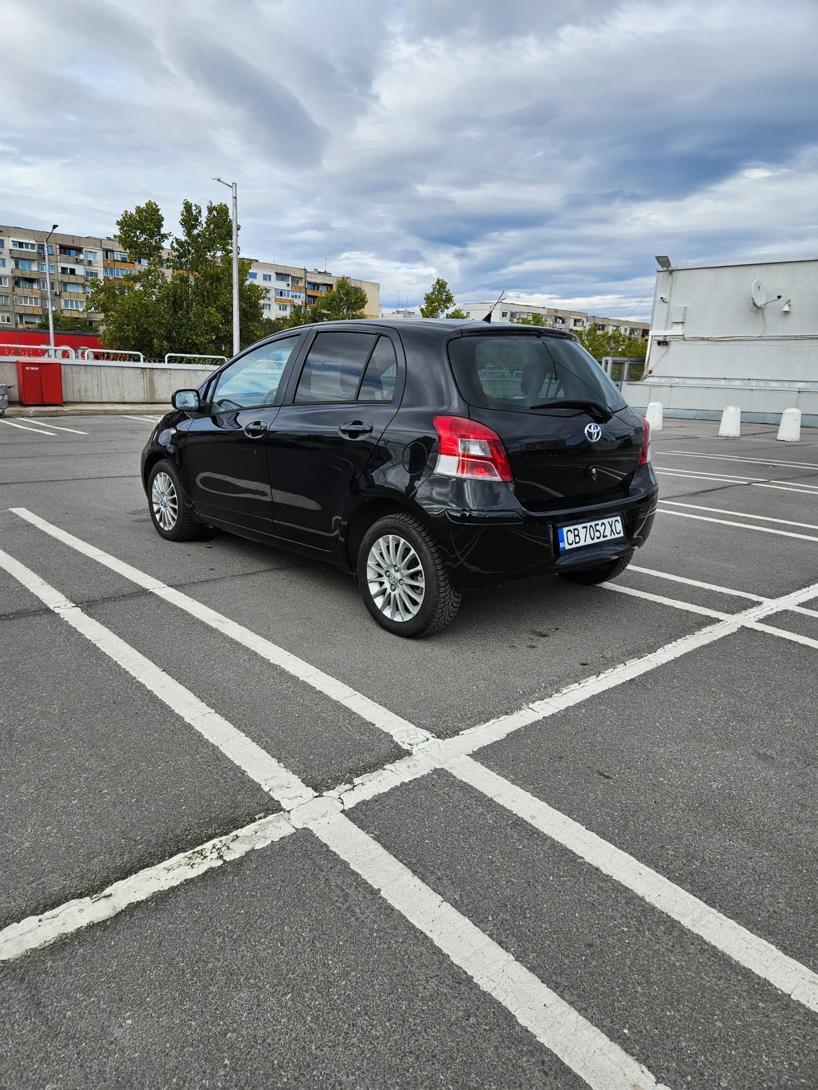 Toyota Yaris, снимка 4 - Автомобили и джипове - 53912966