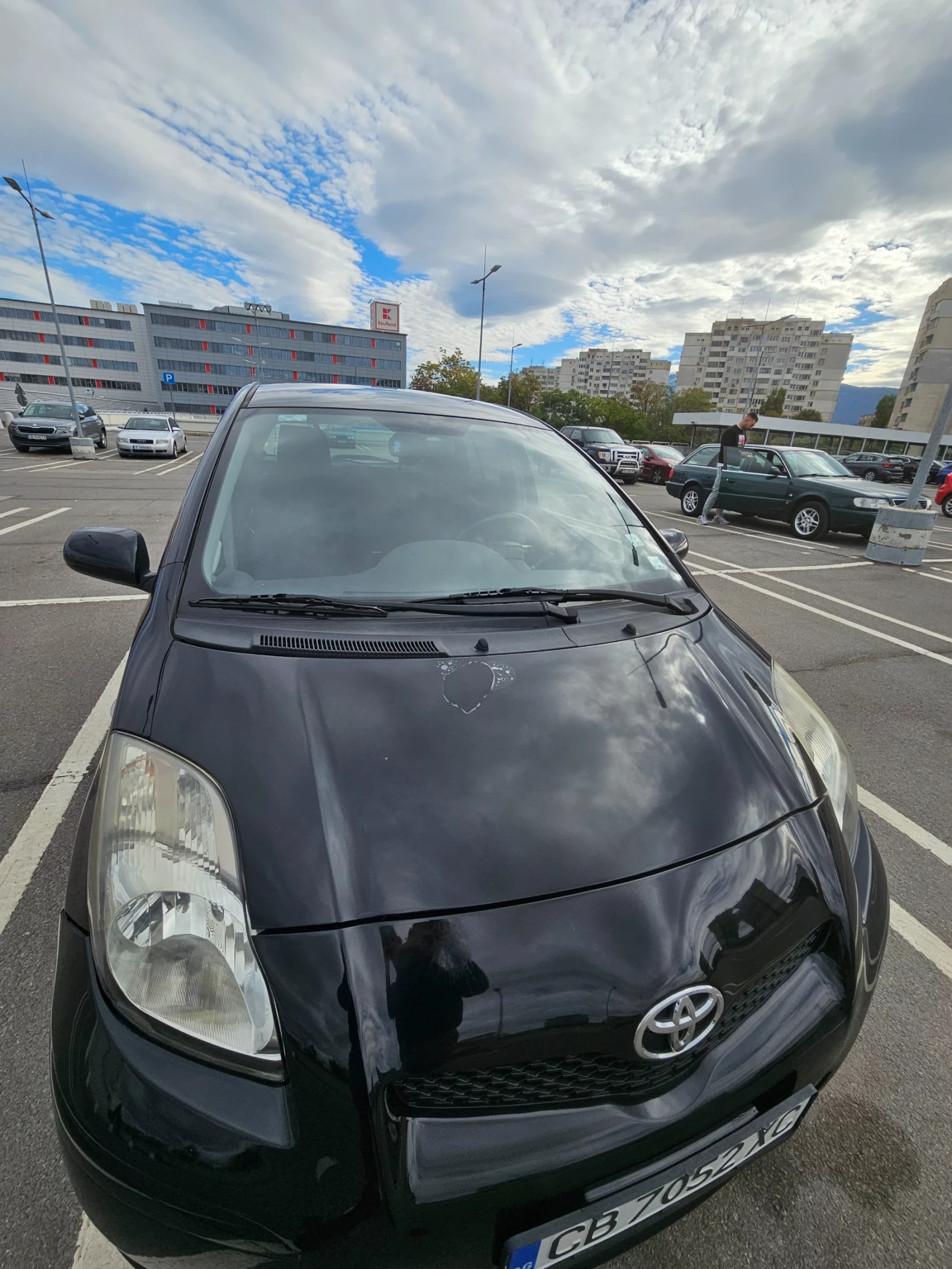 Toyota Yaris, снимка 14 - Автомобили и джипове - 53912966