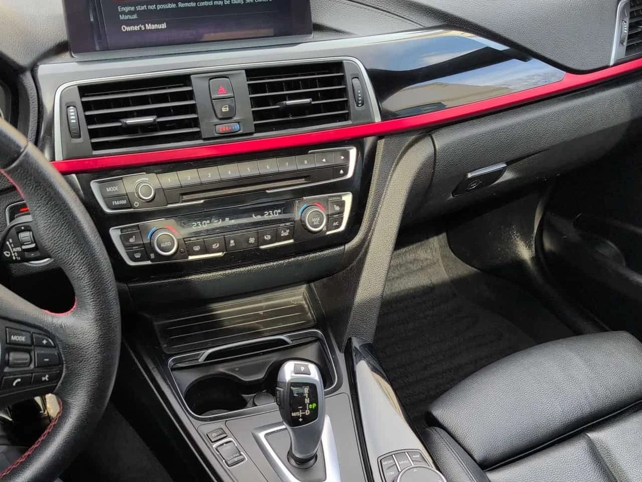 BMW 330 * xDrive * CARFAX * ПАНОРАМА * KEYLESS * ПОДГРЕВИ, снимка 9 - Автомобили и джипове - 53964797