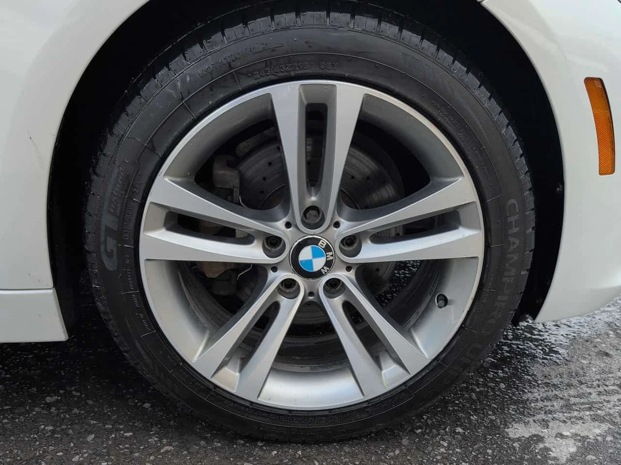 BMW 330 * xDrive * CARFAX * ПАНОРАМА * KEYLESS * ПОДГРЕВИ, снимка 7 - Автомобили и джипове - 53964797