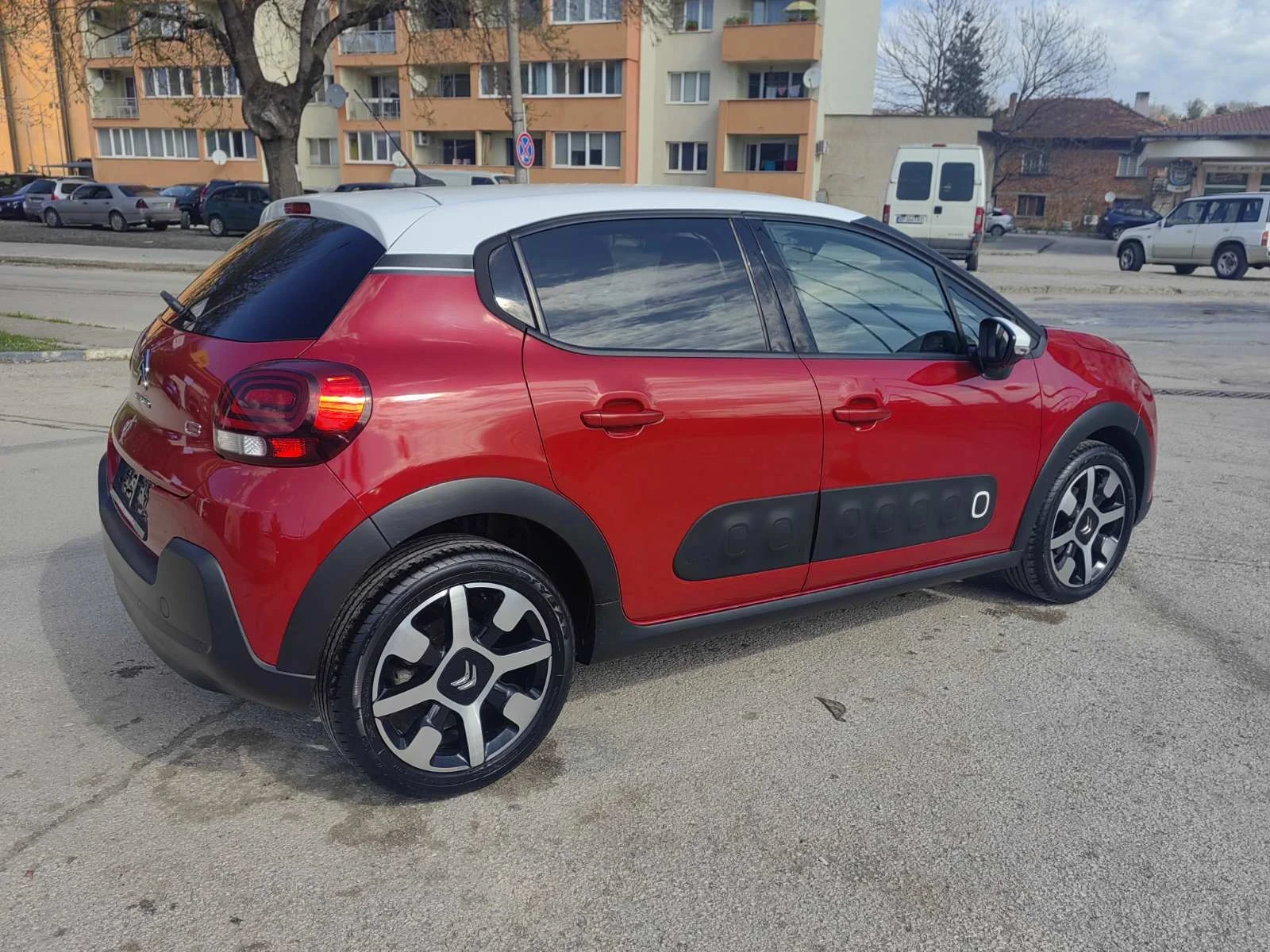 Citroen C3 1.2i, снимка 7 - Автомобили и джипове - 54152102