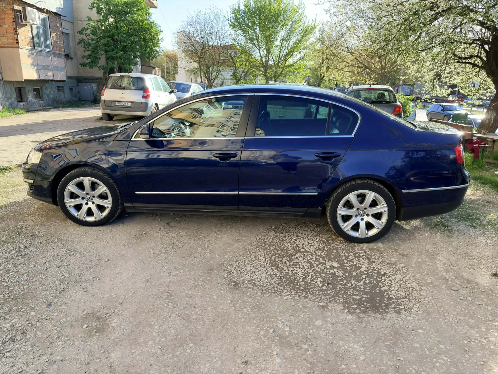 VW Passat, снимка 5 - Автомобили и джипове - 54181304