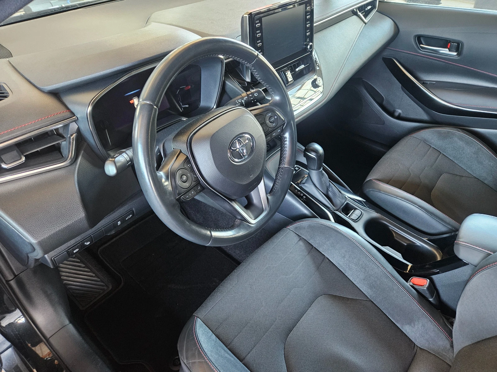 Toyota Corolla 2.0 Hydrid, снимка 7 - Автомобили и джипове - 54513927