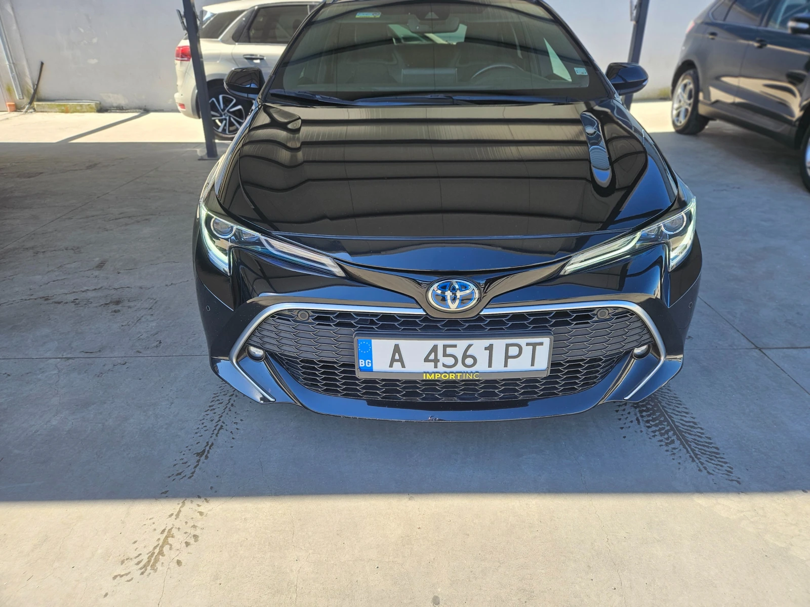 Toyota Corolla 2.0 Hydrid, снимка 2 - Автомобили и джипове - 54513927