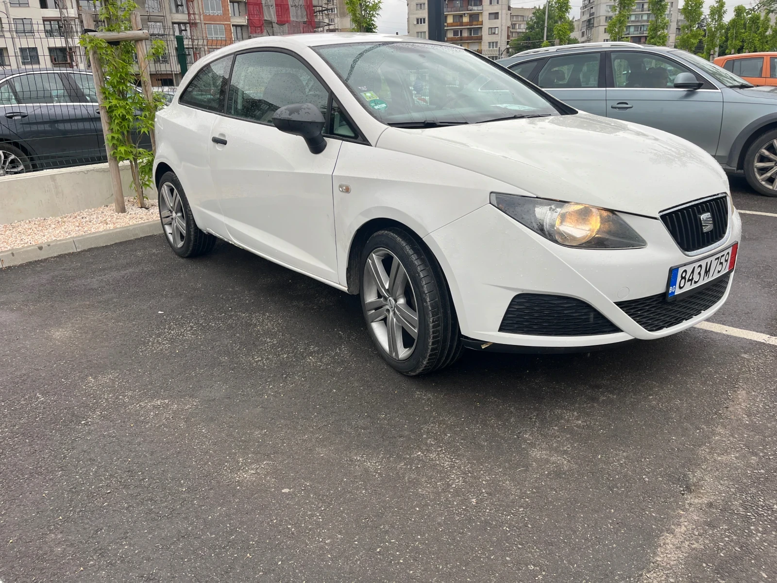 Seat Ibiza, снимка 4 - Автомобили и джипове - 54560017