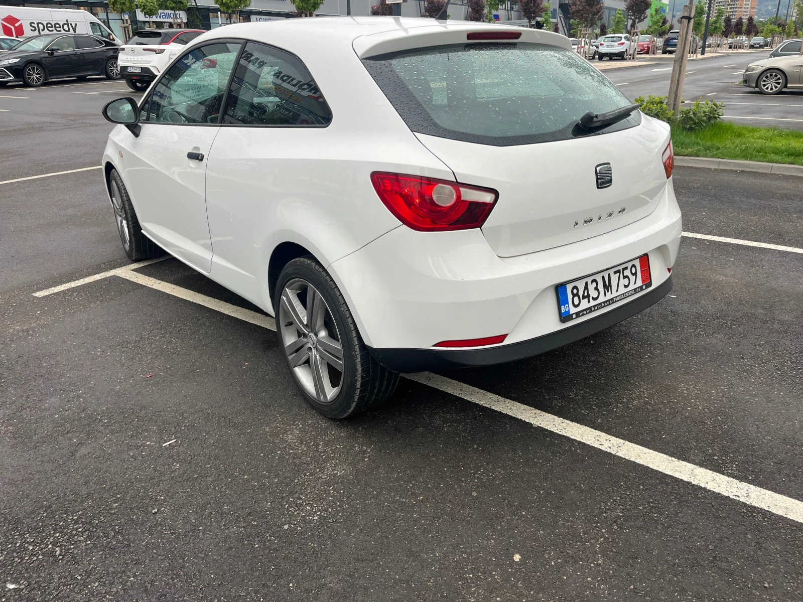 Seat Ibiza, снимка 10 - Автомобили и джипове - 54560017