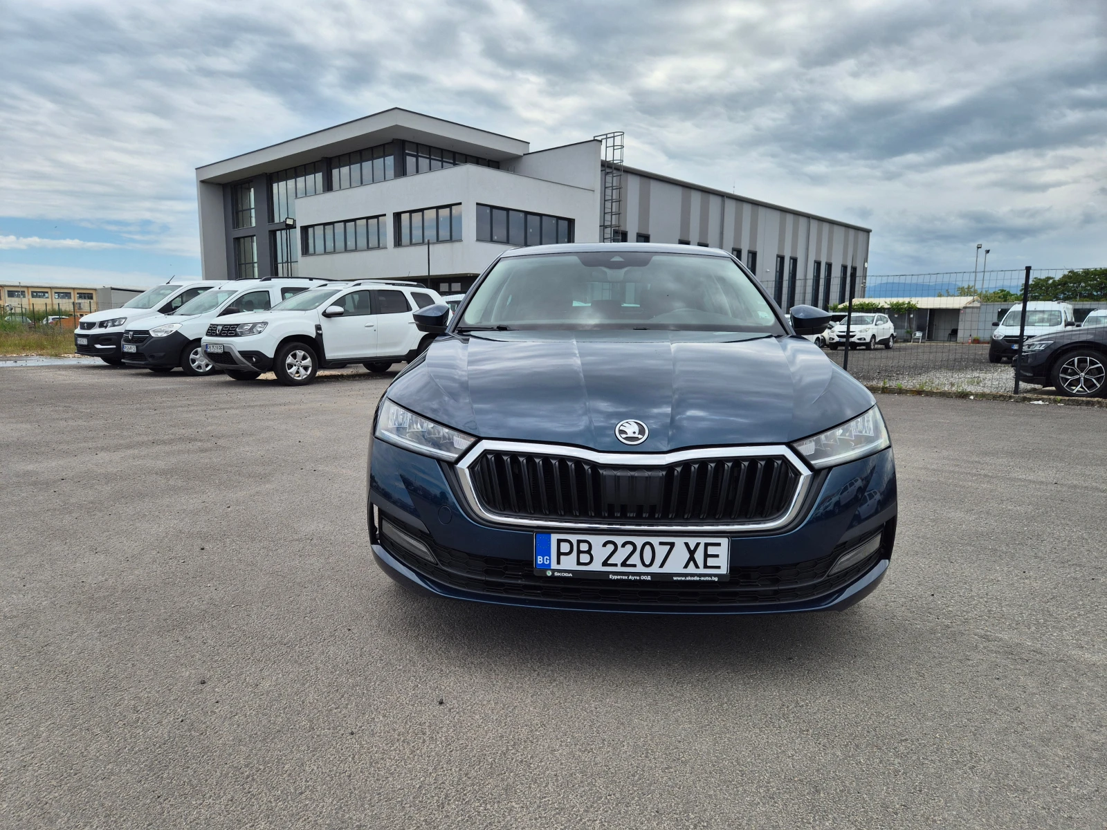 Skoda Octavia 2.0 ТDI-A/T, снимка 8 - Автомобили и джипове - 54607048