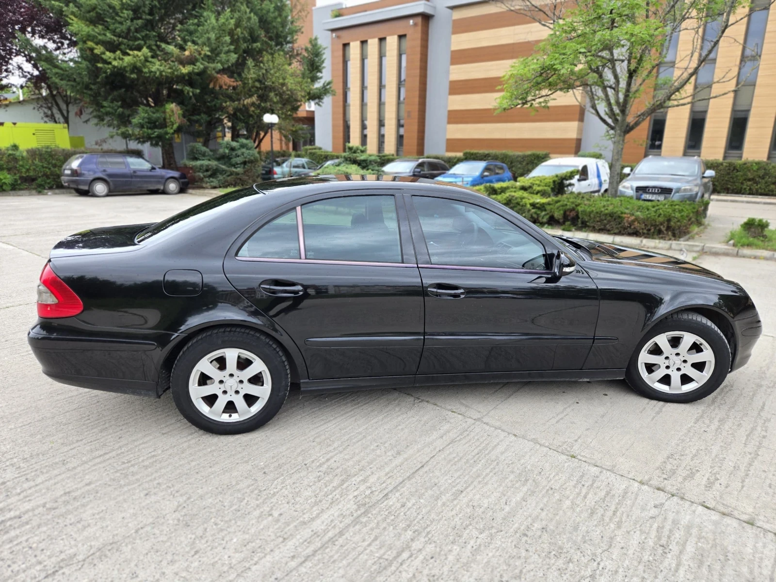 Mercedes-Benz E 220 2.2 CDI FACELIFT 170HP, снимка 7 - Автомобили и джипове - 54641694
