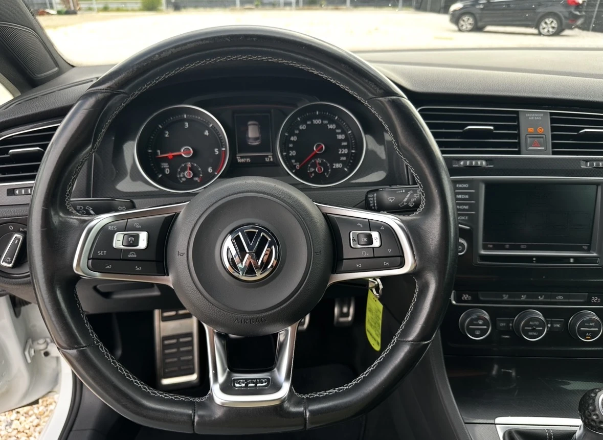 VW Golf GTD, снимка 13 - Автомобили и джипове - 54777324
