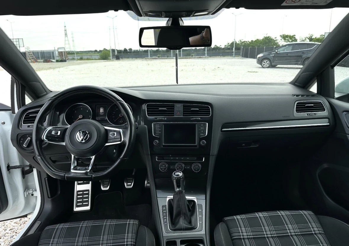 VW Golf GTD, снимка 12 - Автомобили и джипове - 54777324