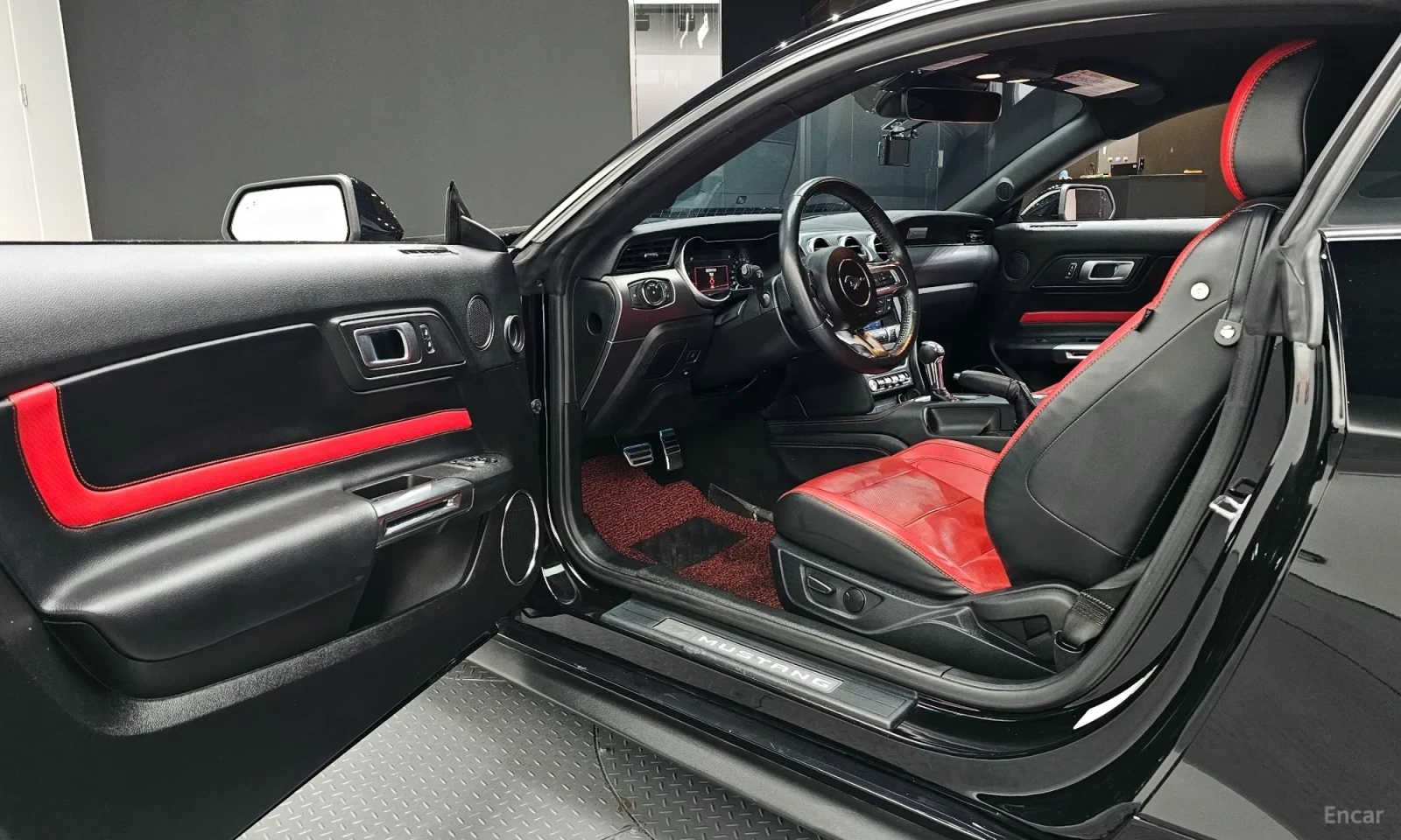 Ford Mustang, снимка 10 - Автомобили и джипове - 54783371