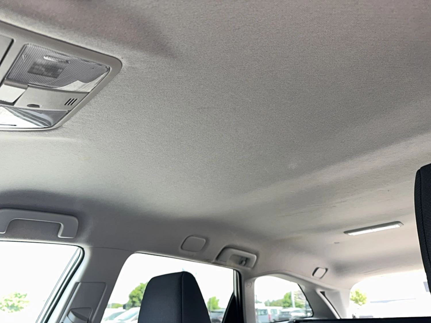 Toyota Auris 1.8 Хибрид
